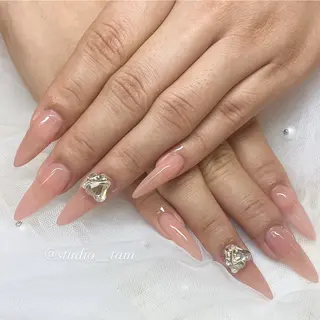 ネイル studio tam 髙橋彩夏のネイルデザイン