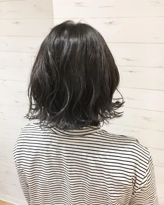 ミディアム ミヤザキ タクトのヘアスタイル