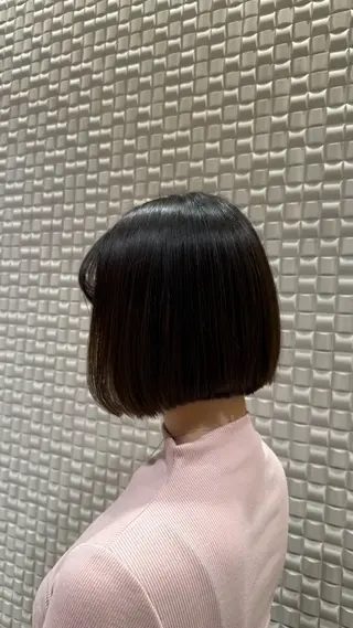ショート 緑川 莉緒のヘアスタイル