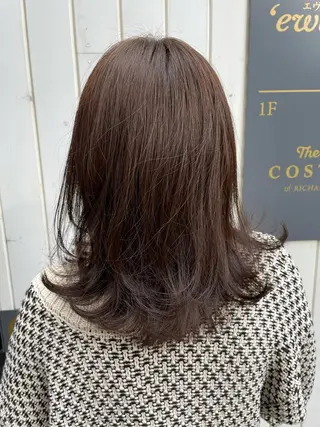 ミディアム 細沼 葵のヘアスタイル