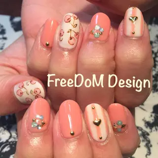 ネイル ＦreeDoＭ   Design所属・W KUMIのネイルデザイン