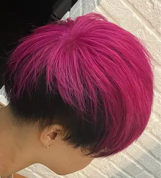 ショート カラー Helm所属・久次米 智人のヘアスタイル