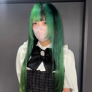 ロング カラー ★デザインカラー ハイトーン ももか★のヘアスタイル