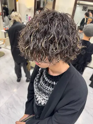 ショート カラー パーマ ヘアアレンジ メンズ 目黒 碧人のヘアスタイル