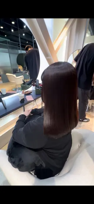 ミディアム カラー もりやま ゆきのヘアスタイル