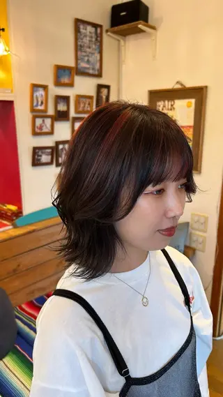 カラー 青山 airaのヘアスタイル