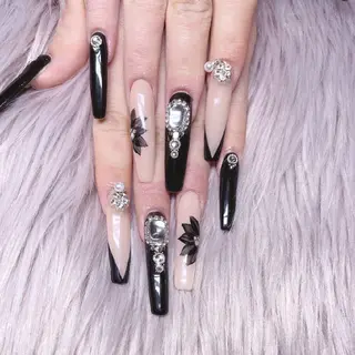 ネイル 稲垣 江梨花のネイルデザイン