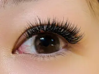 マツエク・マツパ リナ アメ村のマツエク・マツパデザイン