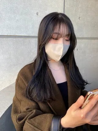 ロング 室谷 侑奈のヘアスタイル