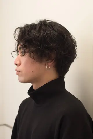 ミディアム パーマ メンズ 千葉 慎也のヘアスタイル