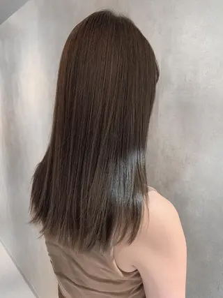 セミロング ANDO HIKARIのヘアスタイル