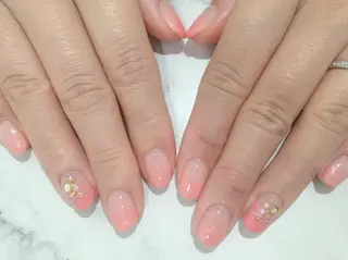 ネイル ネイル＆フラワーサロン〜Ri✦hiro〜鳥栖店所属・HIRATA RIEのネイルデザイン