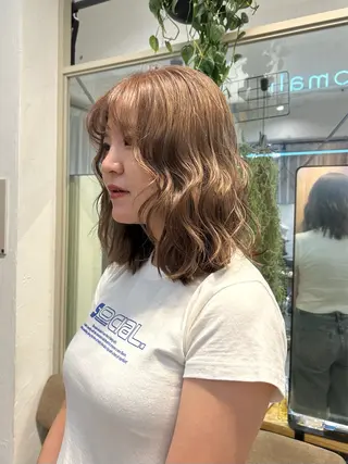 カラー Lomalia moekaのヘアスタイル