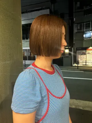 ショート hen所属・心斎橋/レイヤー/ ブリーチ/モエのヘアスタイル