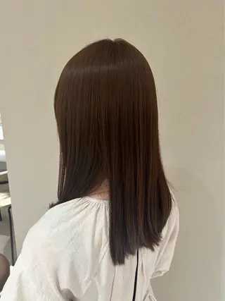 セミロング カラー 池崎 真菜のヘアスタイル