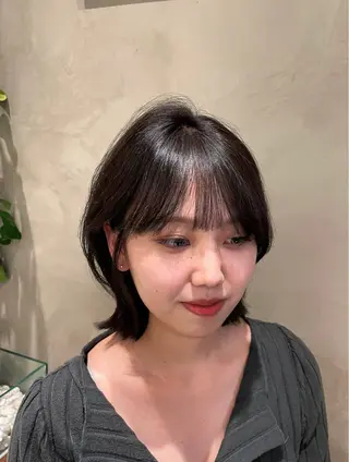 ミディアム カラー NA NAのヘアスタイル