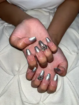 ネイル nail.salon .Reversalのネイルデザイン