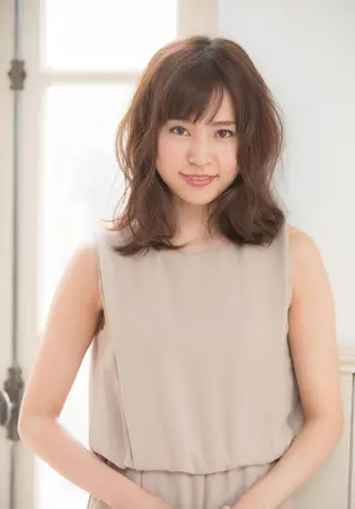 ミディアム Alushe艶髪・ 髪質改善のヘアスタイル