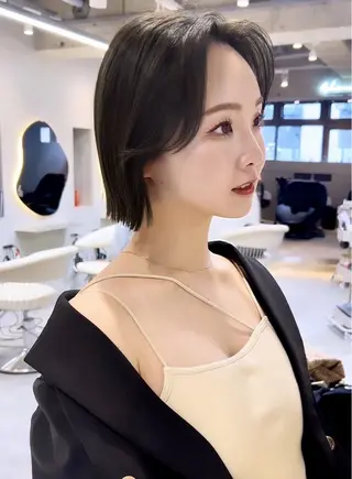 ショート 美髪矯正🫧/ 吉田こうすけのヘアスタイル