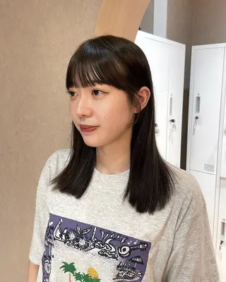 セミロング 似合わせ/透明感 /レイヤー/りほ🤍のヘアスタイル