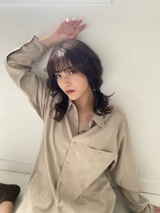 セミロング カラー 安藤 結花のヘアスタイル