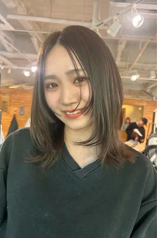 ミディアム カラー VISUALIST所属・小倉/レイヤー/ 顔周りカット/naoのヘアスタイル