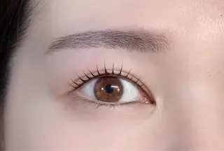 マツエク・マツパ 眉毛/まつげ 山川　あやめの眉毛・アイブロウイメージ