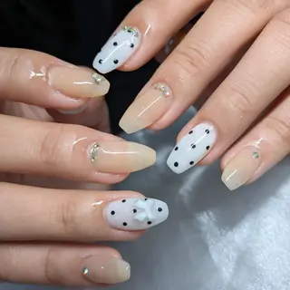 ミディアム salon  Liange所属・La maharo YUのネイルデザイン