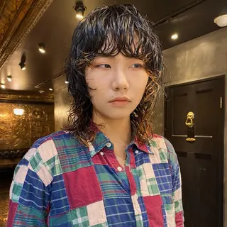 ミディアム パーマ ◽️モードヘア◽️ SHOUTOのヘアスタイル