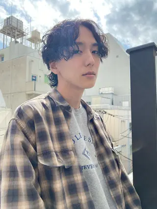 ミディアム パーマ メンズ 7Bridge所属・ハッシュカット 小西貫太のヘアスタイル