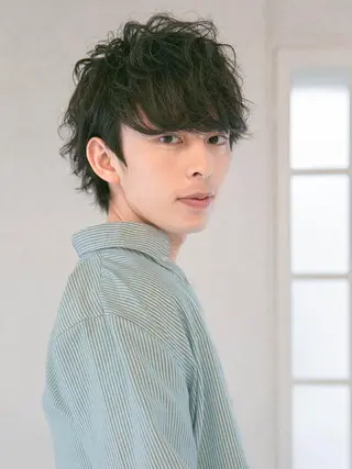 ミディアム メンズ パーマ 千脇 望美のヘアスタイル
