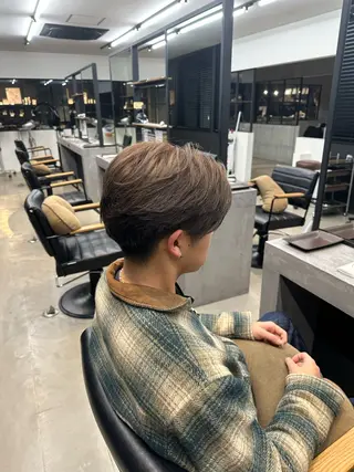 カラー 森本 美音のヘアスタイル