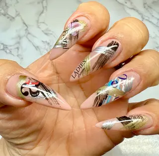 ネイル M.N_ nailのネイルデザイン