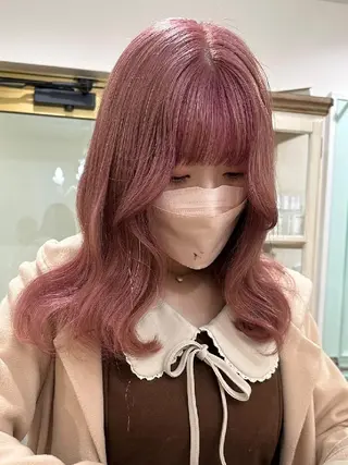 セミロング カラー ORIKA 美容室のヘアスタイル