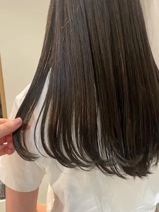 ロング カラー ミウラ サクラコのヘアスタイル
