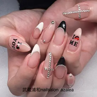 ネイル R inのネイルデザイン