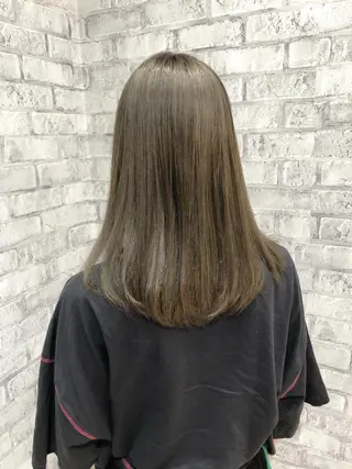 ミディアム カラー ヘアアレンジ 秋山 幸太のヘアスタイル
