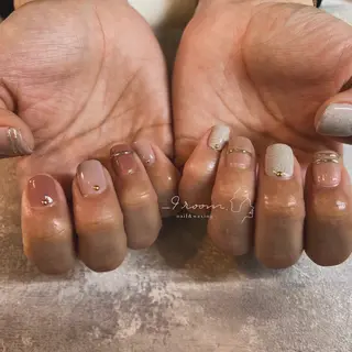 ネイル _9 room. Yoshimiのネイルデザイン