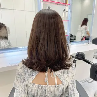 セミロング カラー ヘアアレンジ Ella所属・nana【艶髪】/ レイヤー/縮毛矯正のヘアスタイル