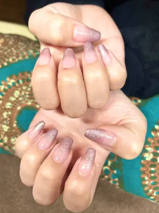 ネイル nails Mintia ~esaka~所属・松本 麻子のネイルデザイン