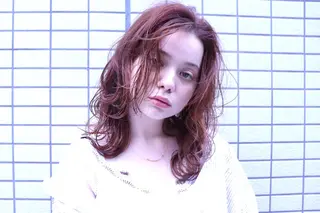 ミディアム カラー パーマ 増子 幹樹のヘアスタイル