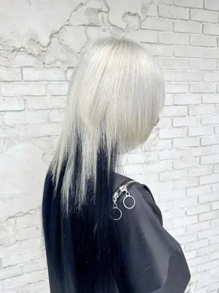 ミディアム レイヤーブリーチ特化 ホワイト専門/岸のヘアスタイル