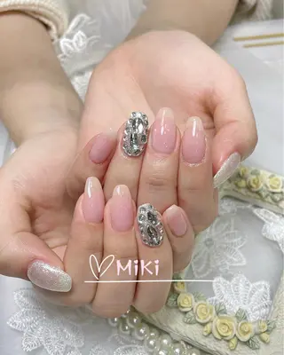 ネイル 🦋 MiKi 🦋 ネイルサロンのネイルデザイン