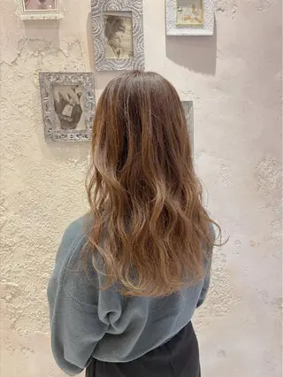 ロング カラー 川井麻由🎀アイドル 量産🎀ピンクカラーのヘアスタイル