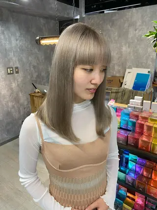 セミロング カラー 【.ico】心斎橋 飛田ゆうきのヘアスタイル