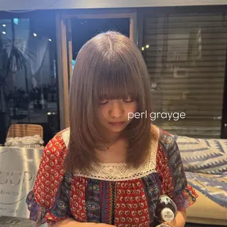 セミロング カラー Revie  hair所属・福田ひより🐥 ブリーチ/レイヤーのヘアスタイル