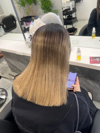 セミロング 頓所 大昂のヘアスタイル