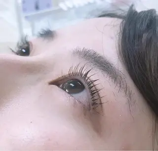 マツエク・マツパ クレアラルーチェ 博多駅前店のマツエク・マツパデザイン