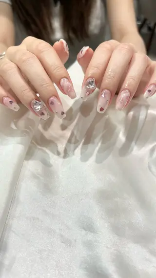 ネイル GO TODAY SHAiRE SALON 表参道colore店所属・emmi nailのネイルデザイン