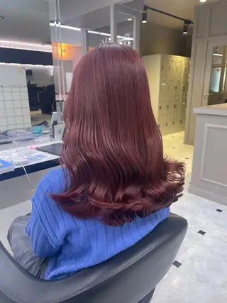 ロング カラー ヘアアレンジ ブリーチカラー🩰 ガーリー🩰とらのヘアスタイル